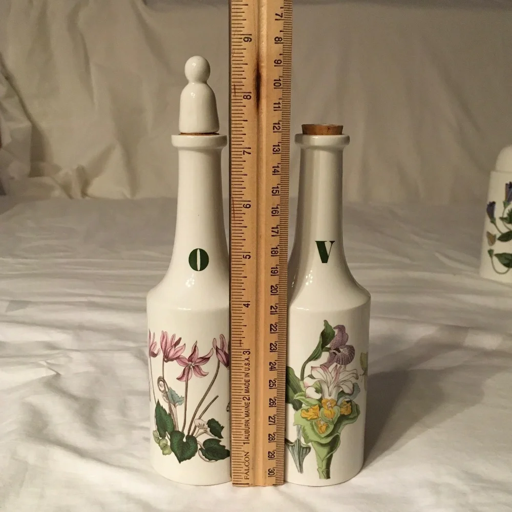 PORTMEIRION Vintage Botanic Garden Oil & Vinegar 8.5”